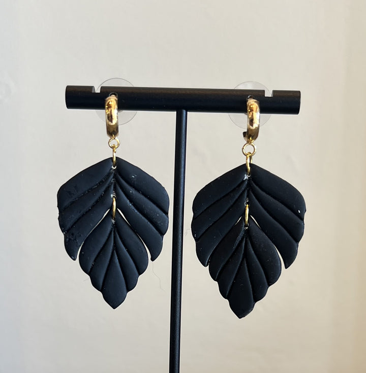 Feather Hoop Earring-black-gold